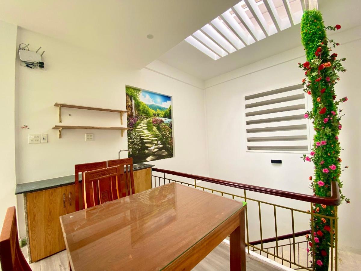 Moon'S House Homestay Куїнон Екстер'єр фото