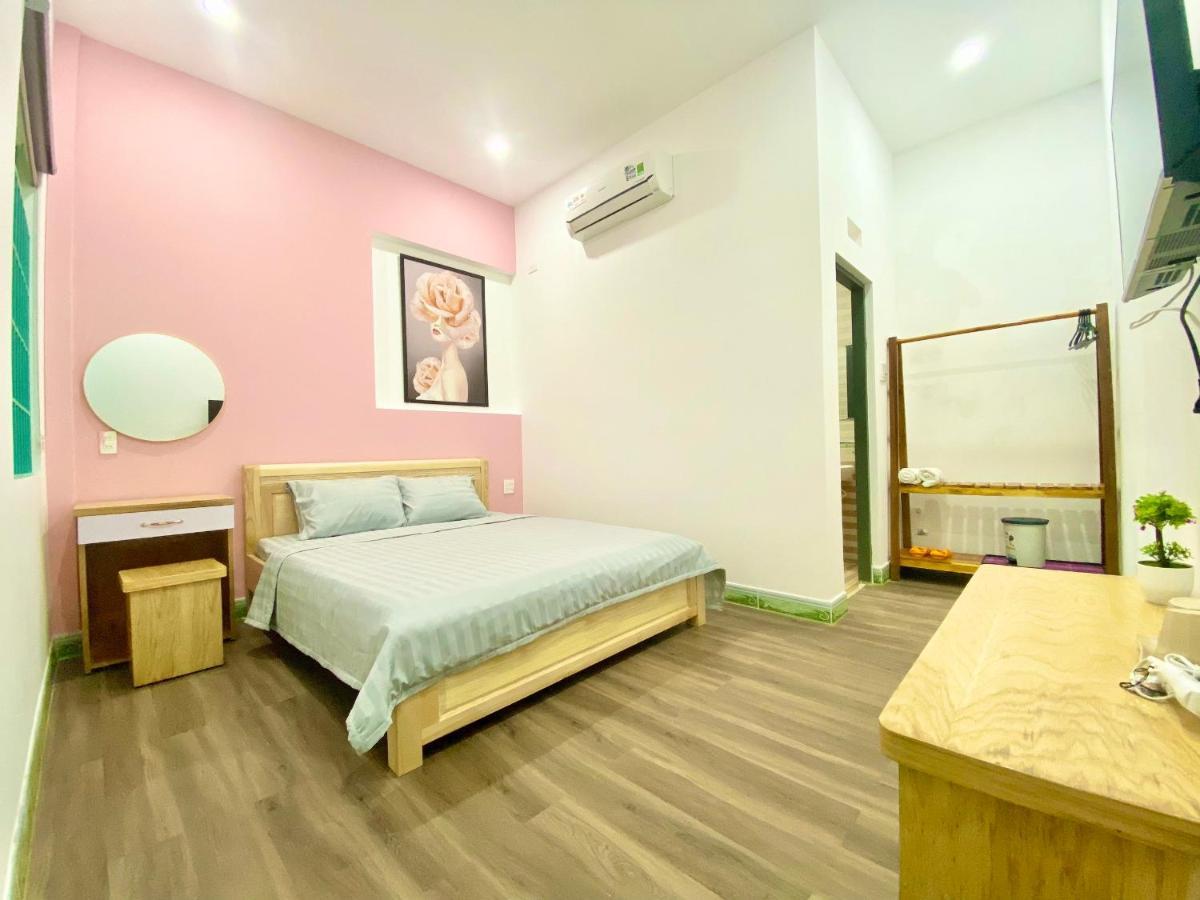 Moon'S House Homestay Куїнон Екстер'єр фото