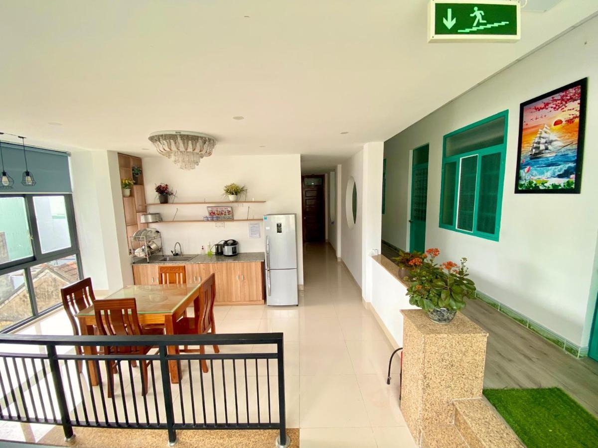 Moon'S House Homestay Куїнон Екстер'єр фото