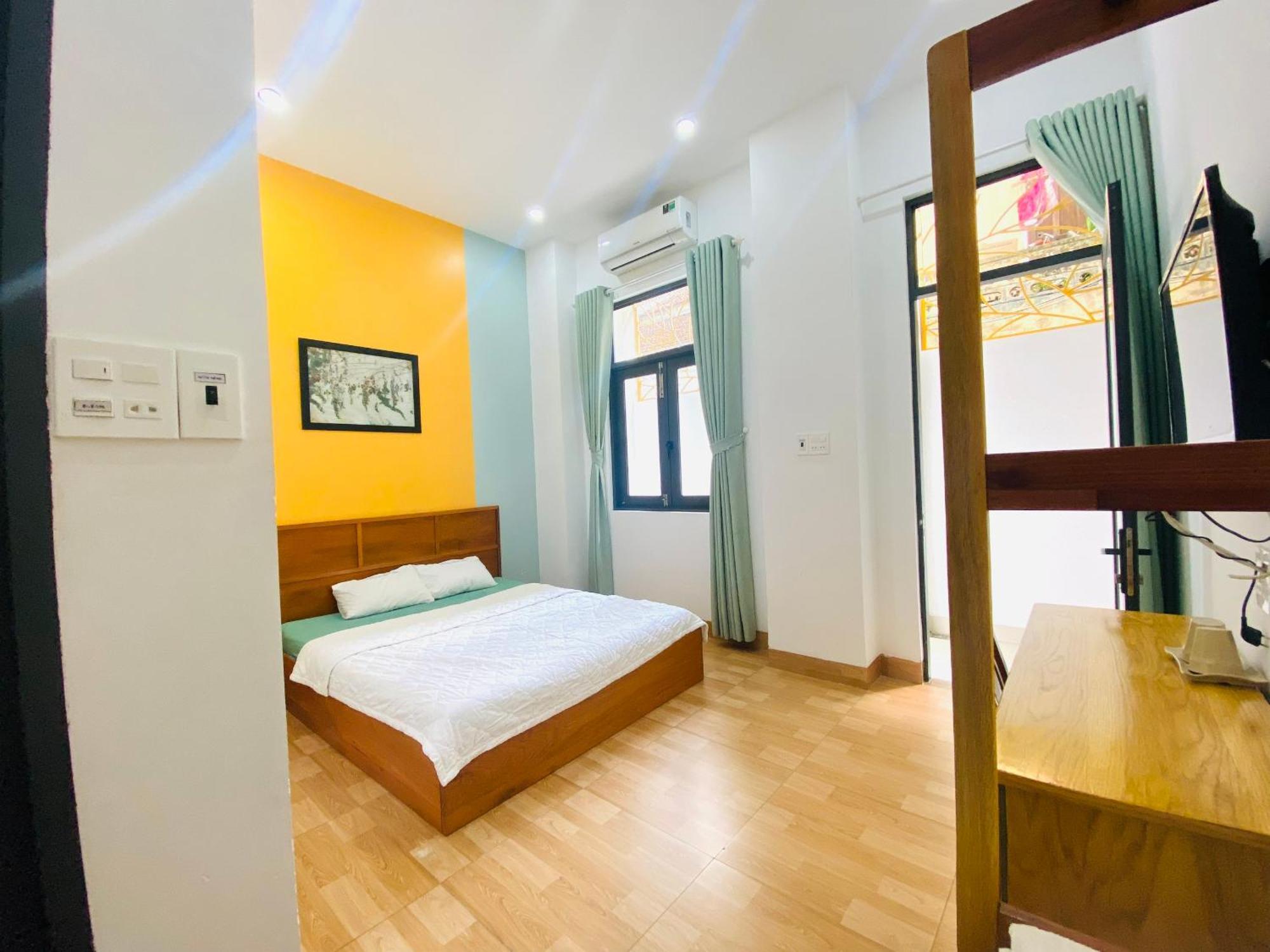 Moon'S House Homestay Куїнон Екстер'єр фото