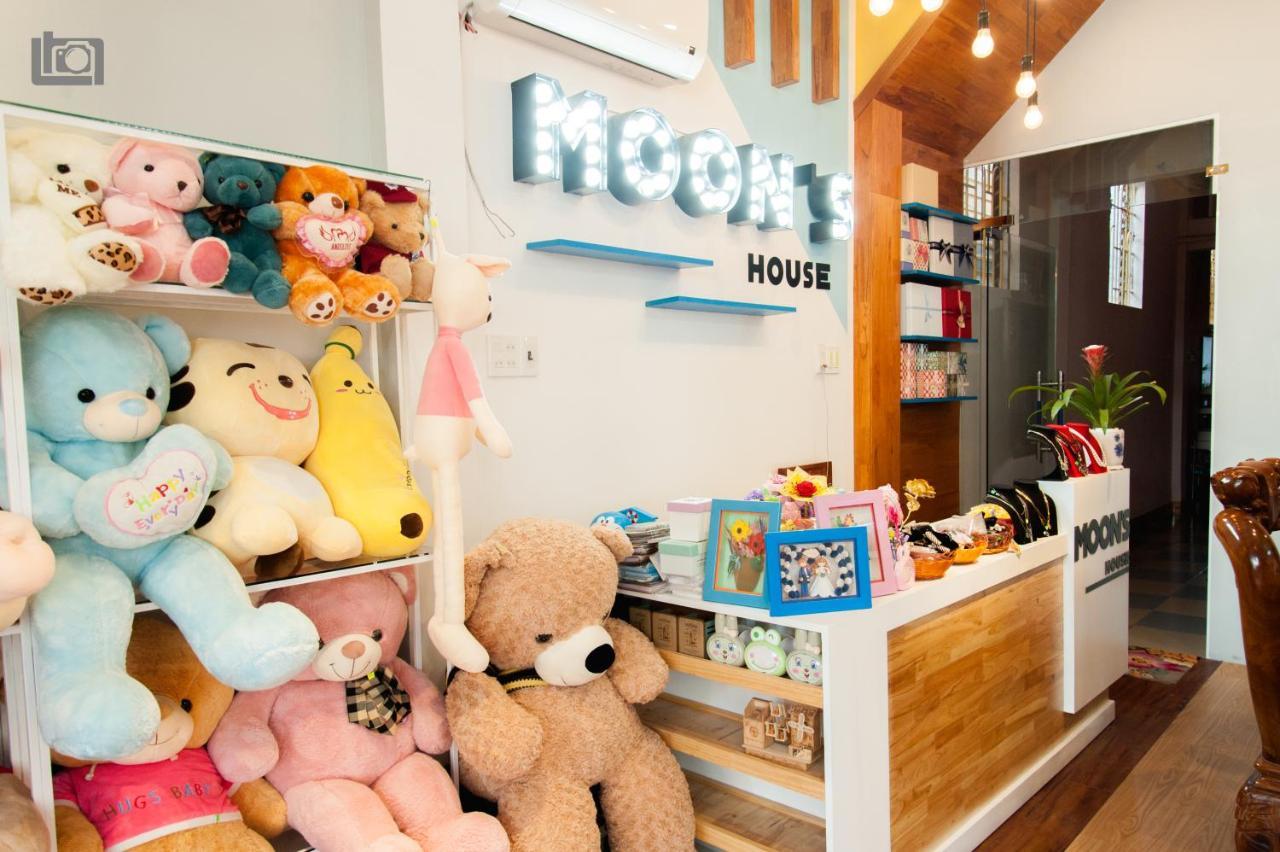 Moon'S House Homestay Куїнон Екстер'єр фото